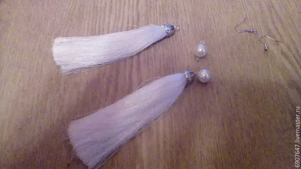 Klas Nna-ukwu na Mepụta Earrings na Tassels