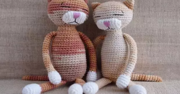 Brei die hekel van pragtige Amigurum-katte