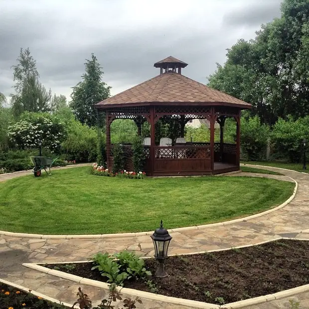 Gazebo taman melakukannya sendiri