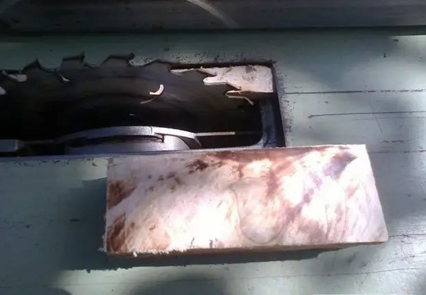 Universal Nepalese Kukri Knife sa imong kaugalingon nga mga kamot