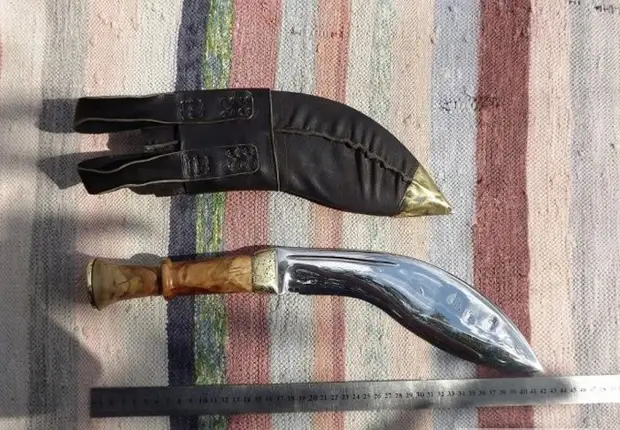 Universal Nepalese Kukri Knife sa imong kaugalingon nga mga kamot