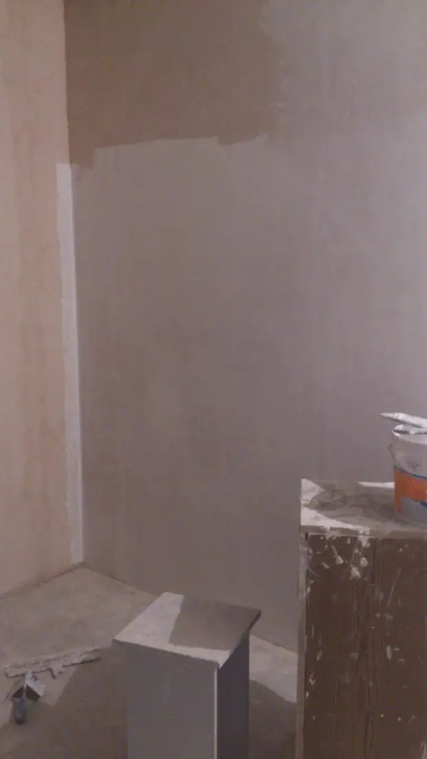 Riparazione di un appartamento con una camera da zero in nuova costruzione di edifici di un appartamento, saratov, costruzione