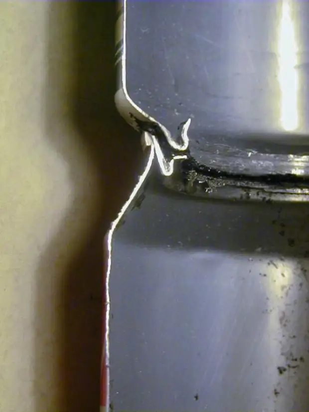 Hogyan készítsünk egy üres sörtéket a napkollektor (11 fotó + videó)