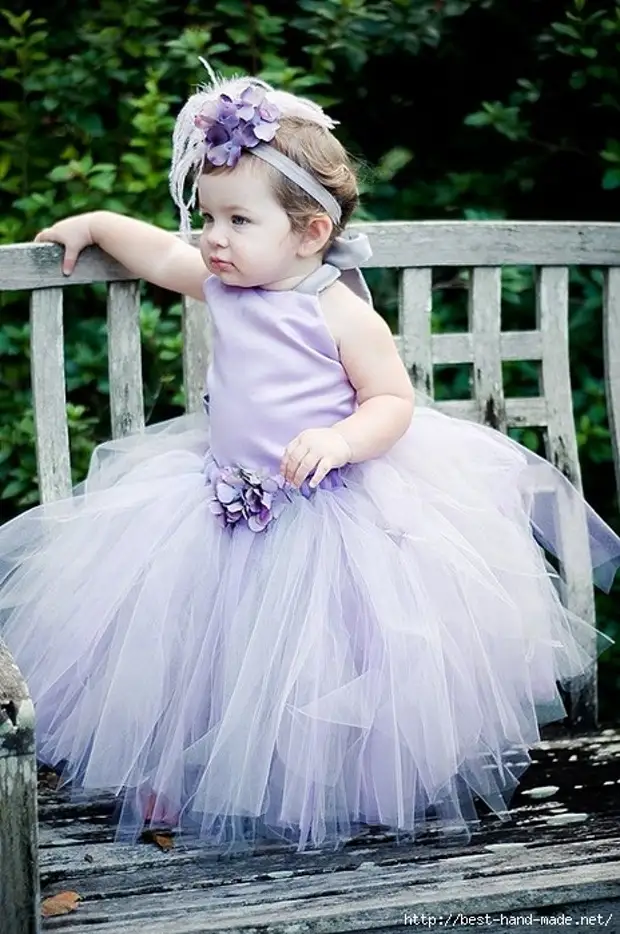 Trang phục lễ hội cho các công chúa nhỏ mỗi giờ!