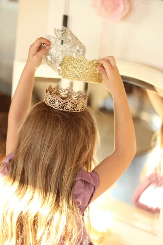 Comment faire une jolie princesse couronne pour un matinee ou une séance photo