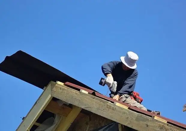 Wéi en Haus fir 2 Woche mat Ären eegenen Hänn ze bauen