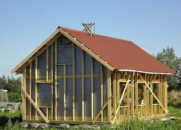 Wéi en Haus fir 2 Woche mat Ären eegenen Hänn ze bauen