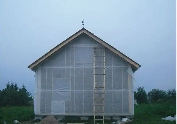 Wéi en Haus fir 2 Woche mat Ären eegenen Hänn ze bauen