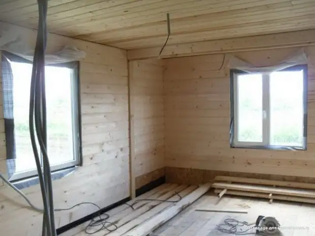 Wéi en Haus fir 2 Woche mat Ären eegenen Hänn ze bauen