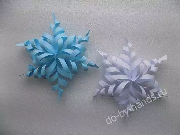 Esquema de flocos de neve volumétricos de papel e instrucións de fabricación