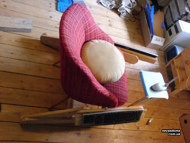 आलसी लोगों के लिए घर का बना कंप्यूटर कुर्सी (11 तस्वीरें)