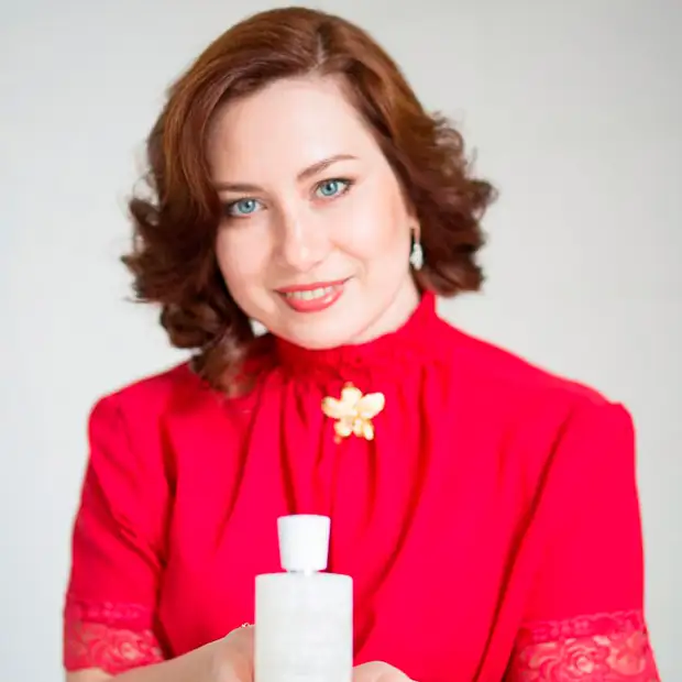 Maria Trofimova, parfumer, parfumski stilist, psiholog. Avtor in vodilna dišavna usposabljanja