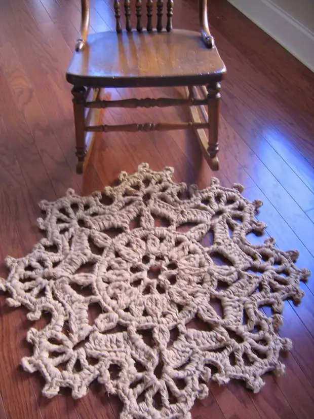 Tapete doily.