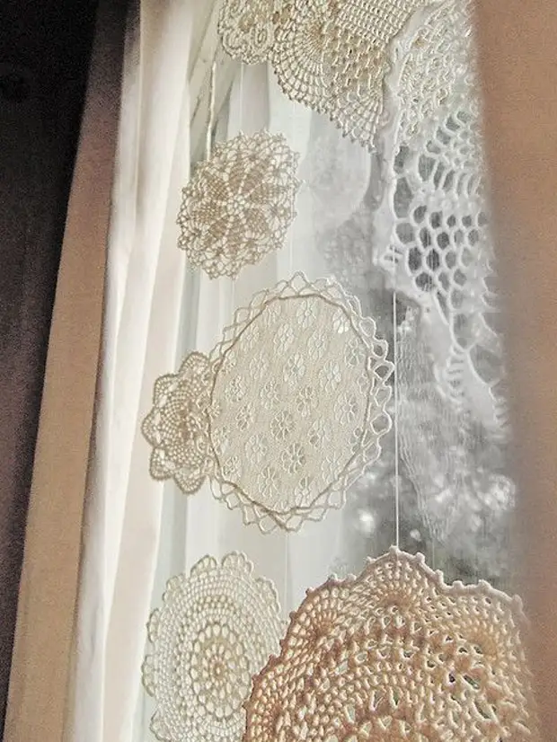 Doilies ။