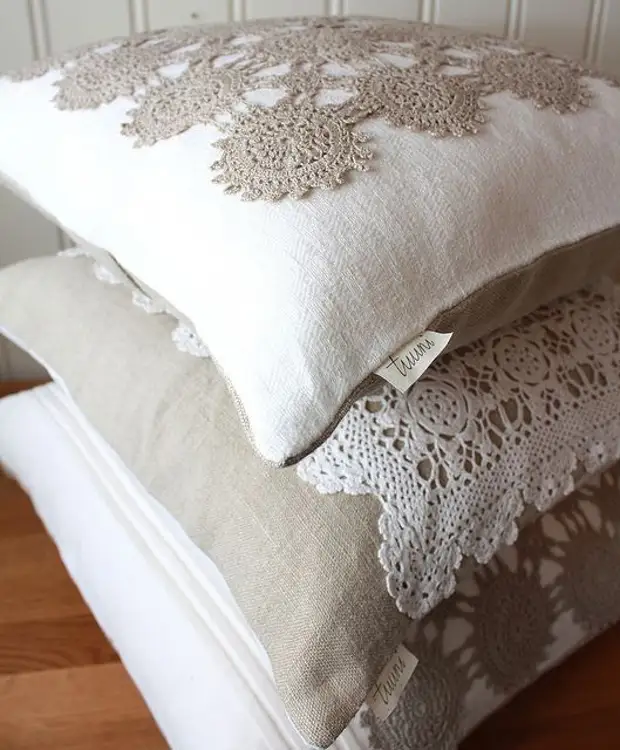 Doyily Pillows.