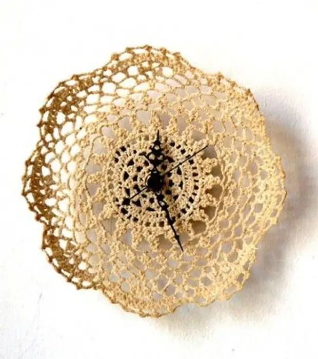 Doily clock.