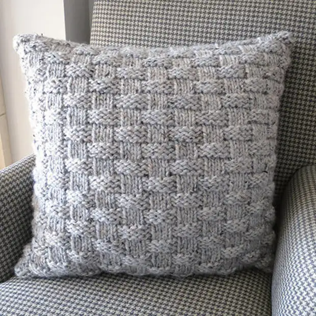 Basket-Weave-Pillow_Large400_ID-811458