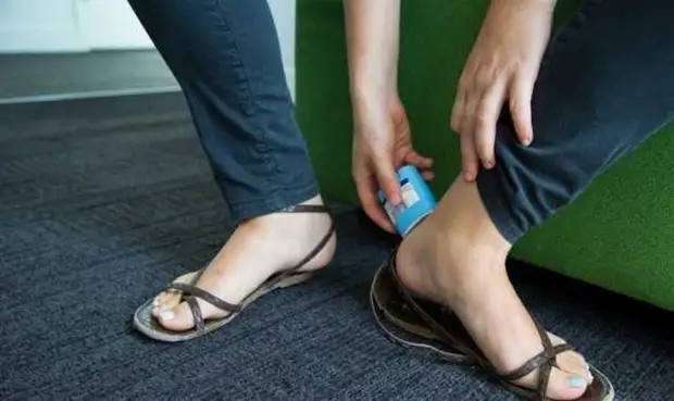 Net-standert metoaden om deodorant te tapassen