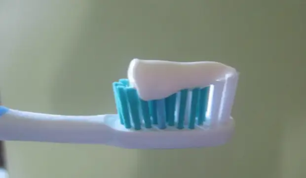 Toothpaste with fluorine