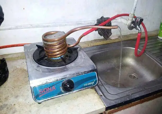 1. Когато горещата вода е над инженера, направете го сам, хумор