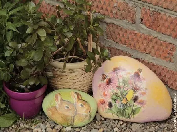 Ý tưởng trang trí sáng tạo - Decoupage Stones