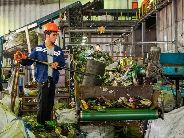 Kepiye Daur-ulang Botol Plastik