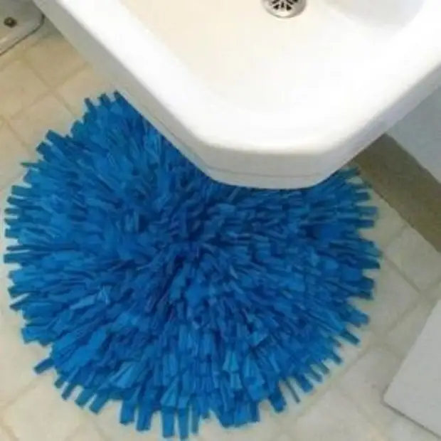 Ama-bath mats ezenzele ngokwakho