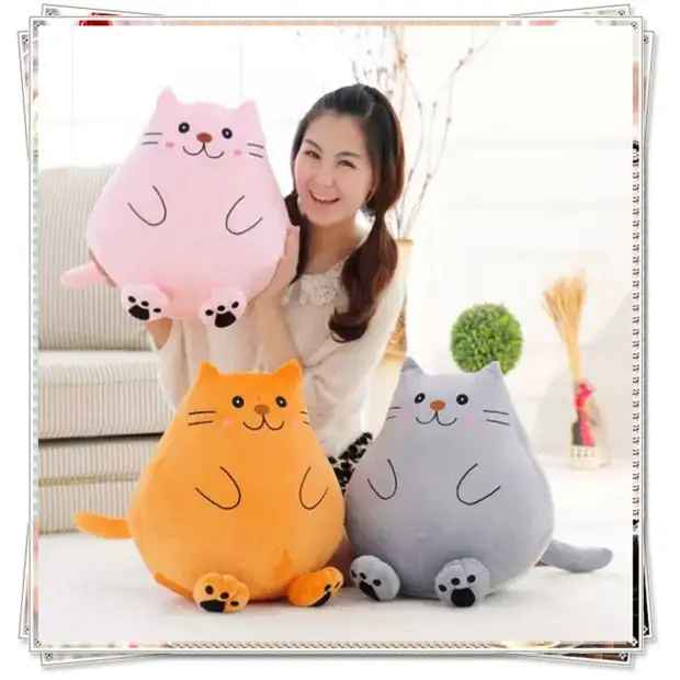 Bantal kucing cantik