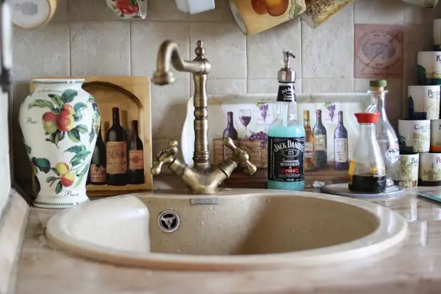 Express- Homemade: SOAP adagoló egy üveg whiskyből
