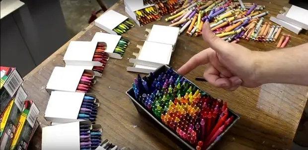 שעווה צורות Crayola בצורת
