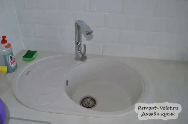 Design e reparação de cozinha verde 9 m² com fachadas da matriz