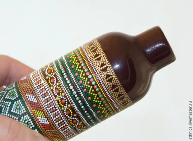 Botol lukisan dalam gaya Afrika