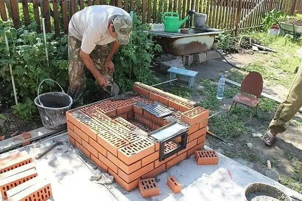 Tandoun Tandoh дар кишвар бо дасти худ