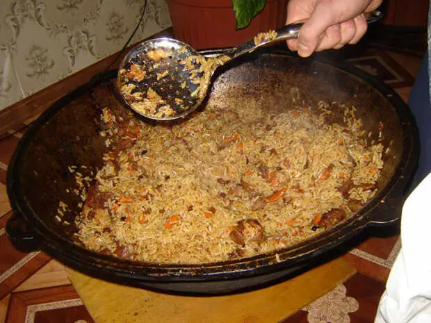 Hur man förbereder en riktig uzbekisk (Fergana) Pilaf