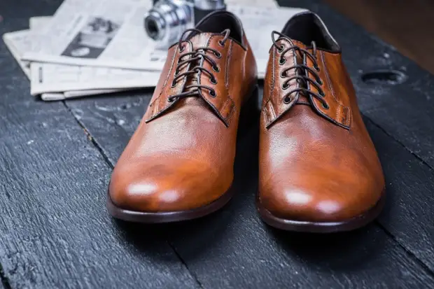 10 chaussures utiles pour le soin des chaussures