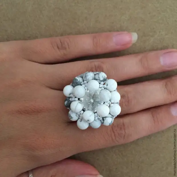 Rendere il ring "fiore di marmo"