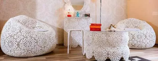 Ingaphakathi le-ReadPorporary Decor Lace