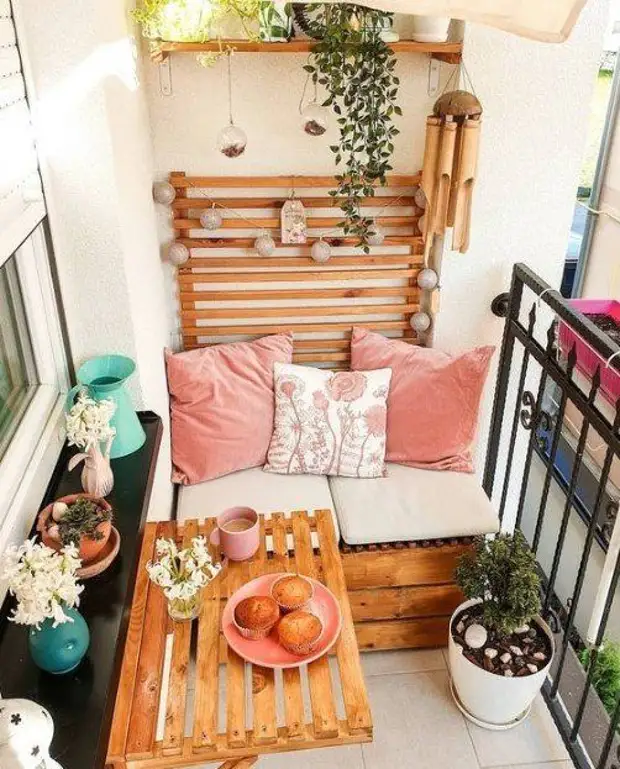 Ние го претвораме балконот во просторијата за одмор: 29 свежи идеи