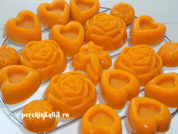 ដំឡូងបារាំង apricot ។ D ខុស?