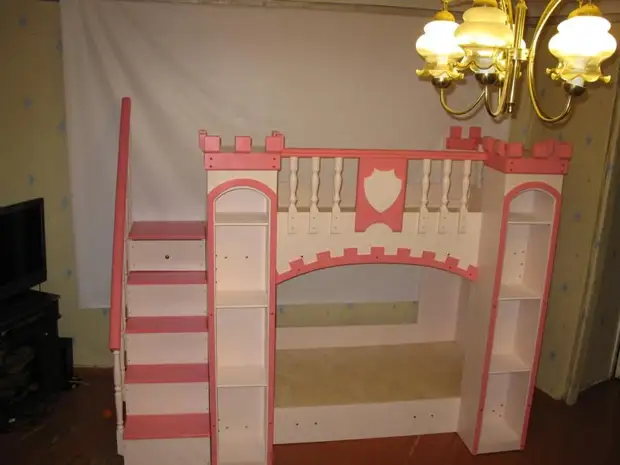 Bed Castle (26 photos)