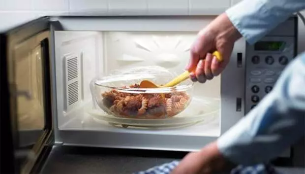 O lau microwave o se moni taulaitu! Ma o le mea lena e mafai ai