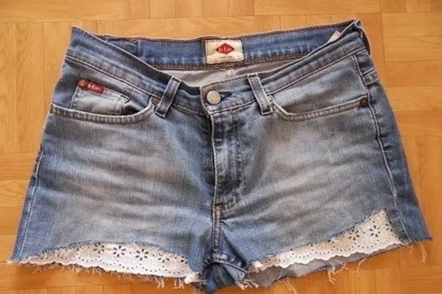 Gamle jeans shorts.