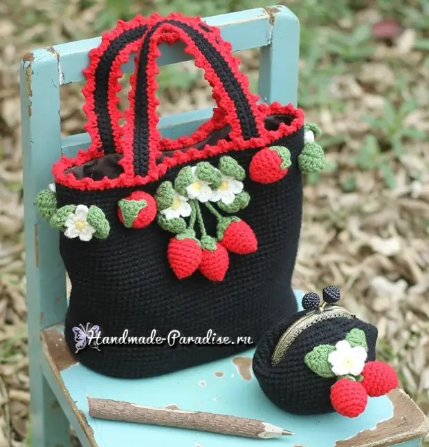 Apo ati apamọṣọ pẹlu Sitiroberi Crochet (2)