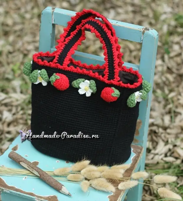 Akpa na obere akpa na strawberry crochet (3)