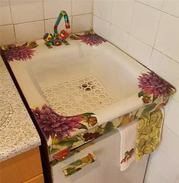 Autoriõiguse decoupage köögis