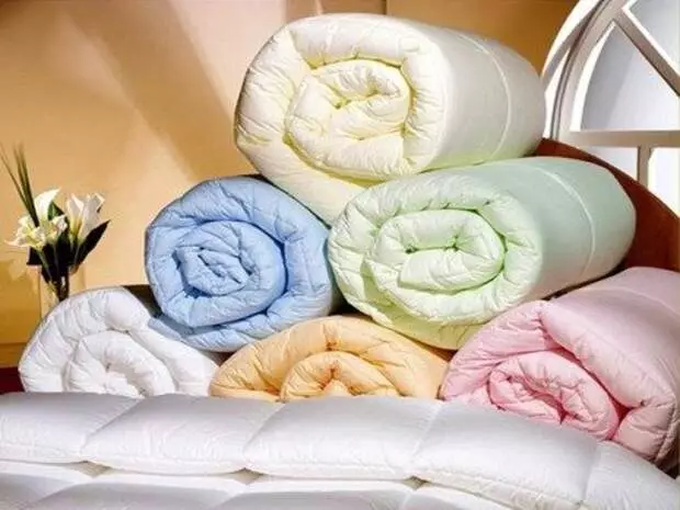 How to wash the blankets from different materials