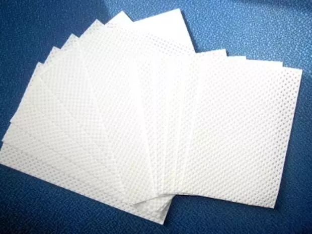 অর্থ সঞ্চয় যে আবৃত napkins সঙ্গে 12 কৌশল