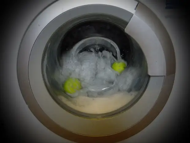 Зошто ви е потребно хемиско чистење? Или топки и топки за миење на јакни!