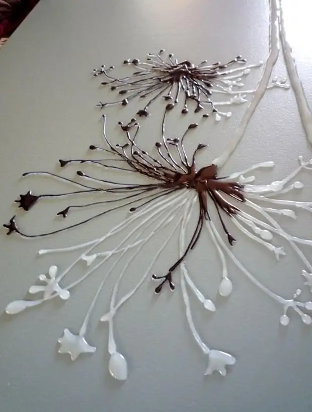 Hot glue gun art: