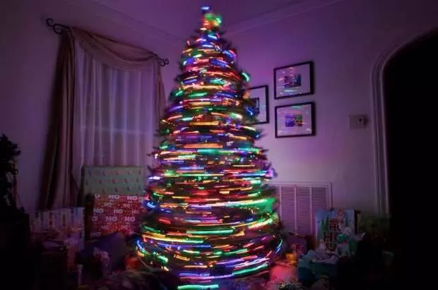 15 ideeën foar Creative Christmas Tree